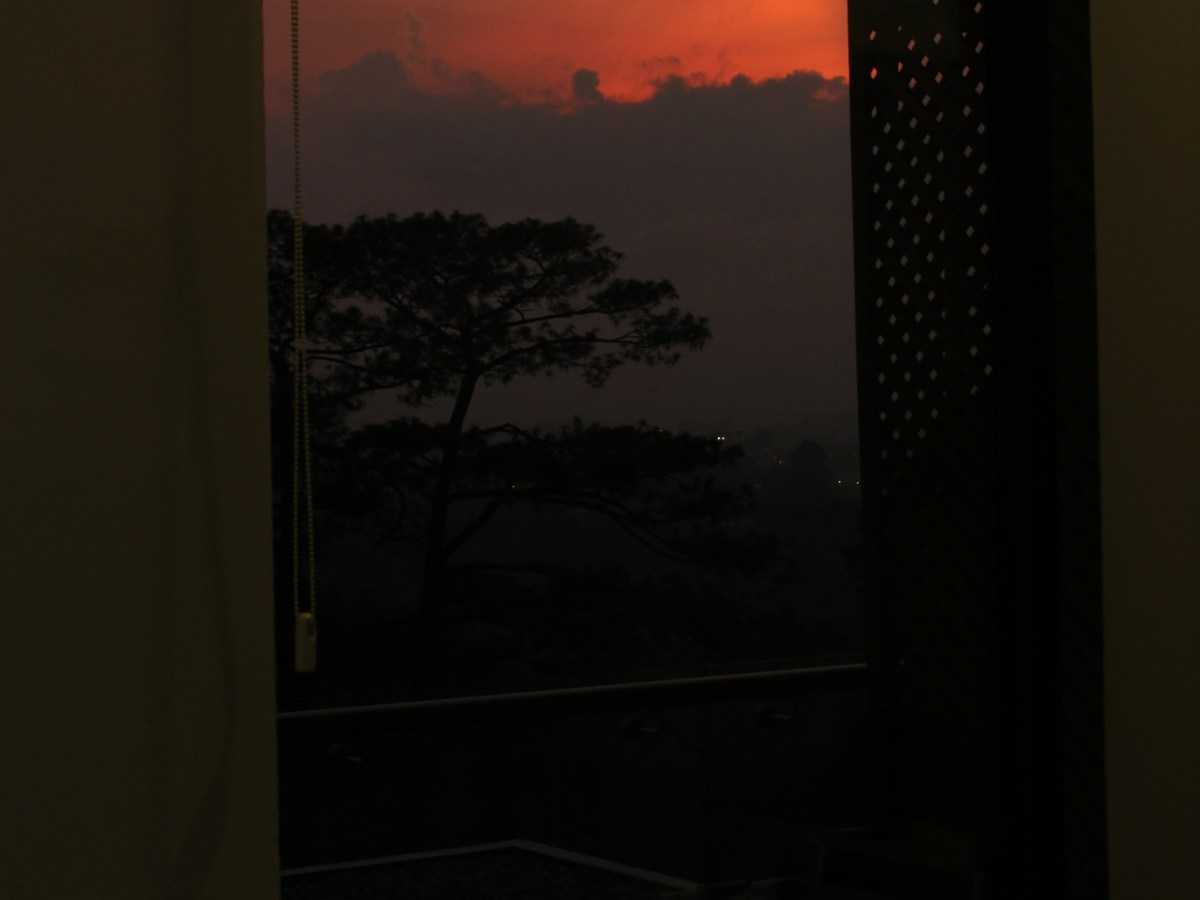 Aus der Ferne, im Regen. Aus dem Maschinenraum&nbsp;#8